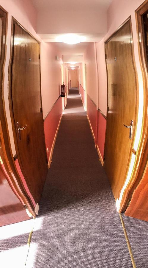 Hotel Le Pommeil Guéret المظهر الخارجي الصورة