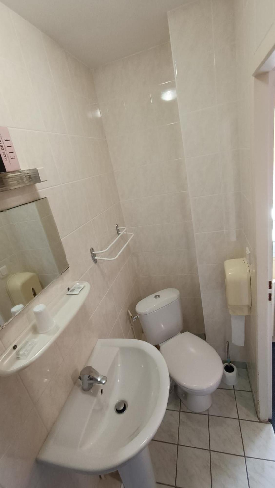 Hotel Le Pommeil Guéret المظهر الخارجي الصورة